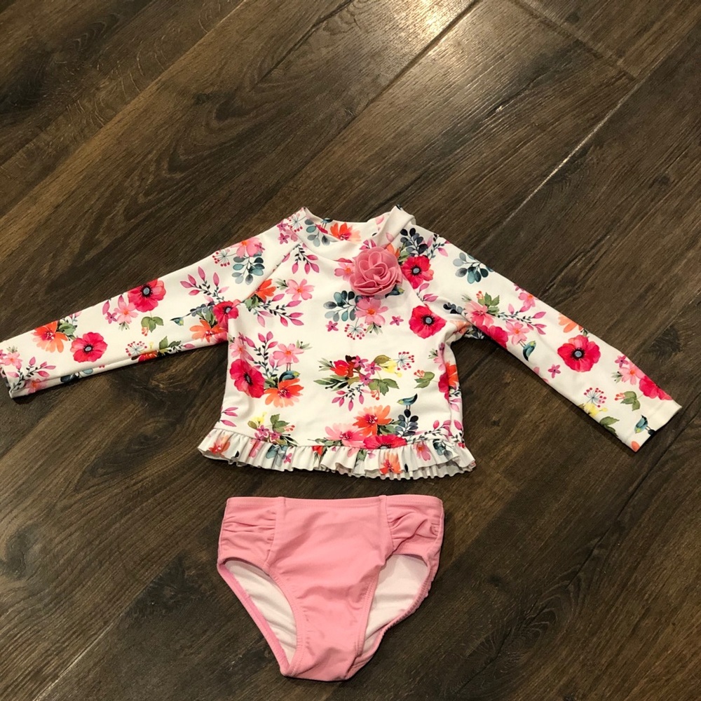 Swim suit